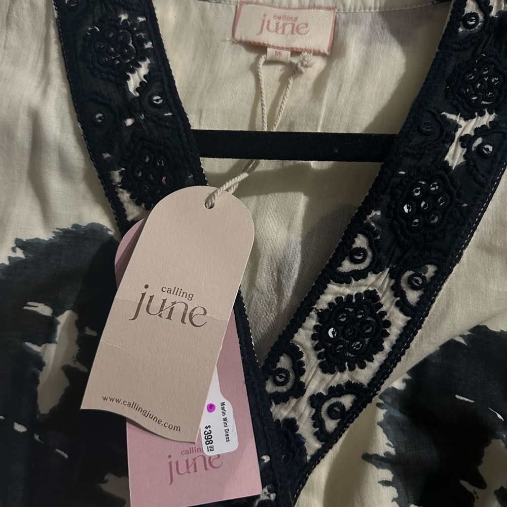 🆕CALLING JUNE Wrap Around Design, Belted, Embroidered Cotton Mini Dress SZ M - Picture 9 of 9